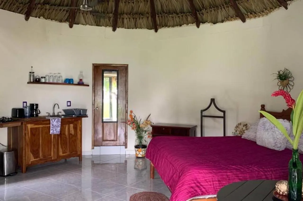 Bungalow Casita Carolina Bacalar Apartment